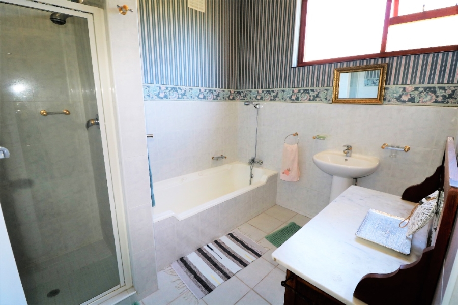 To Let 5 Bedroom Property for Rent in Bonnie Doone Eastern Cape